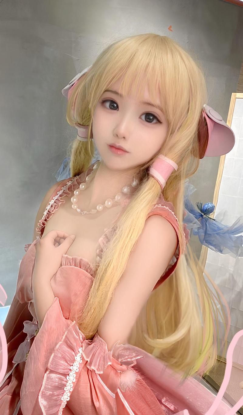 coser2游戏官网电脑版和手机版下载对比